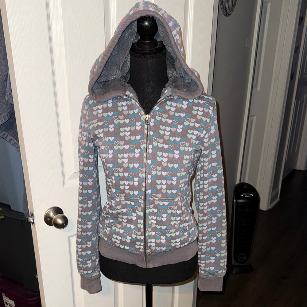 🖤AEROPOSTALE VINTAGE HEART PATTERN GRAY FUR-LINED HOODIE SIZE M🖤